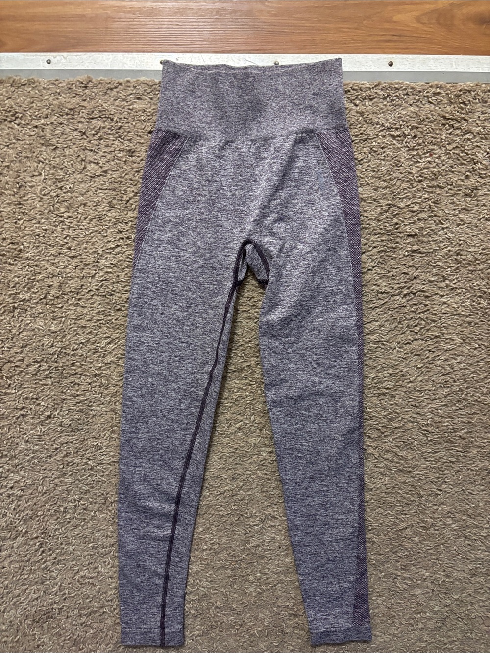 GYMSHARK Woman’s XS Seamless High-Waist Heathered Leggings - Purple Like New